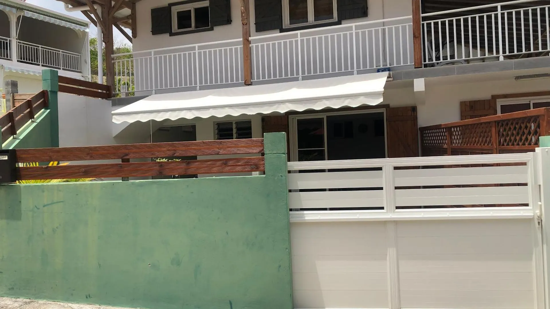 Villa Les Ames-Claires 1 à Terre-De-Haut 0*,  Guadeloupe
